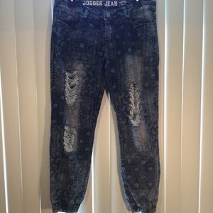 Jogger Jeans ⭐️⭐️⭐️